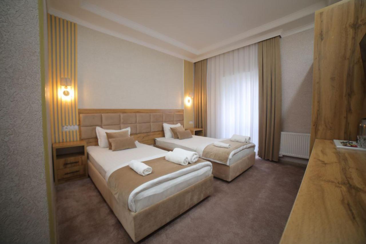 Hotel Tinchlik Plaza Urgentj Eksteriør billede