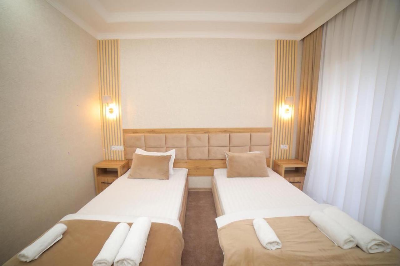 Hotel Tinchlik Plaza Urgentj Eksteriør billede